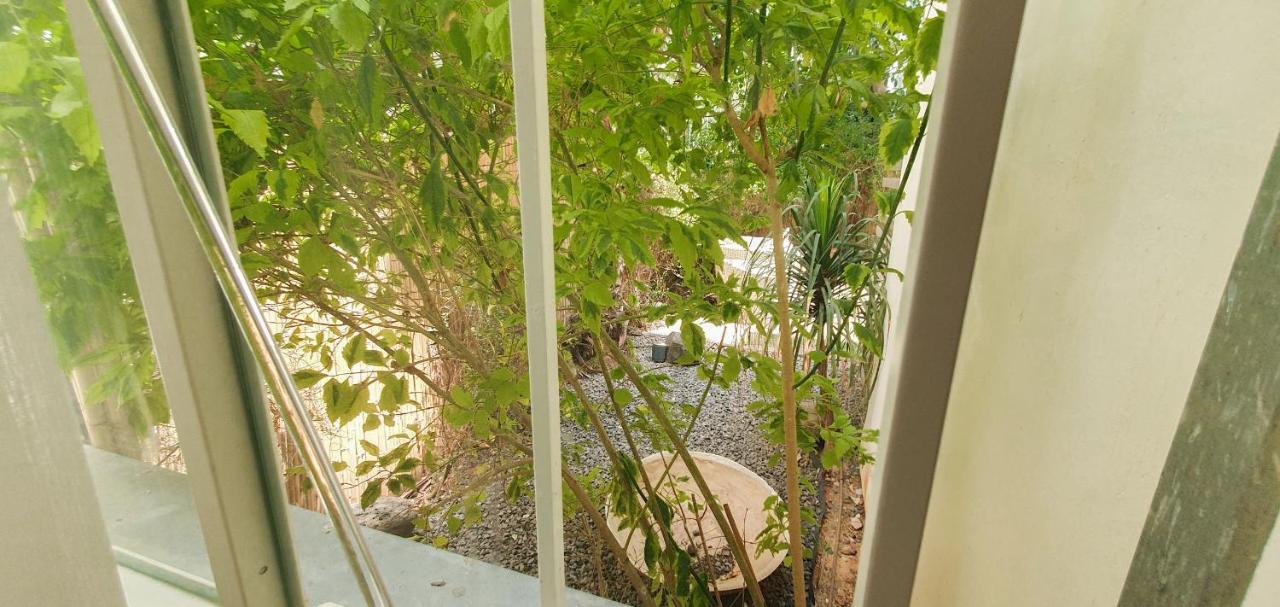 Pangsapuri 100 m² dengan 2 bilik tidur dan 2 bilik mandi peribadi di Pusat Bandar Tel Aviv Luaran gambar